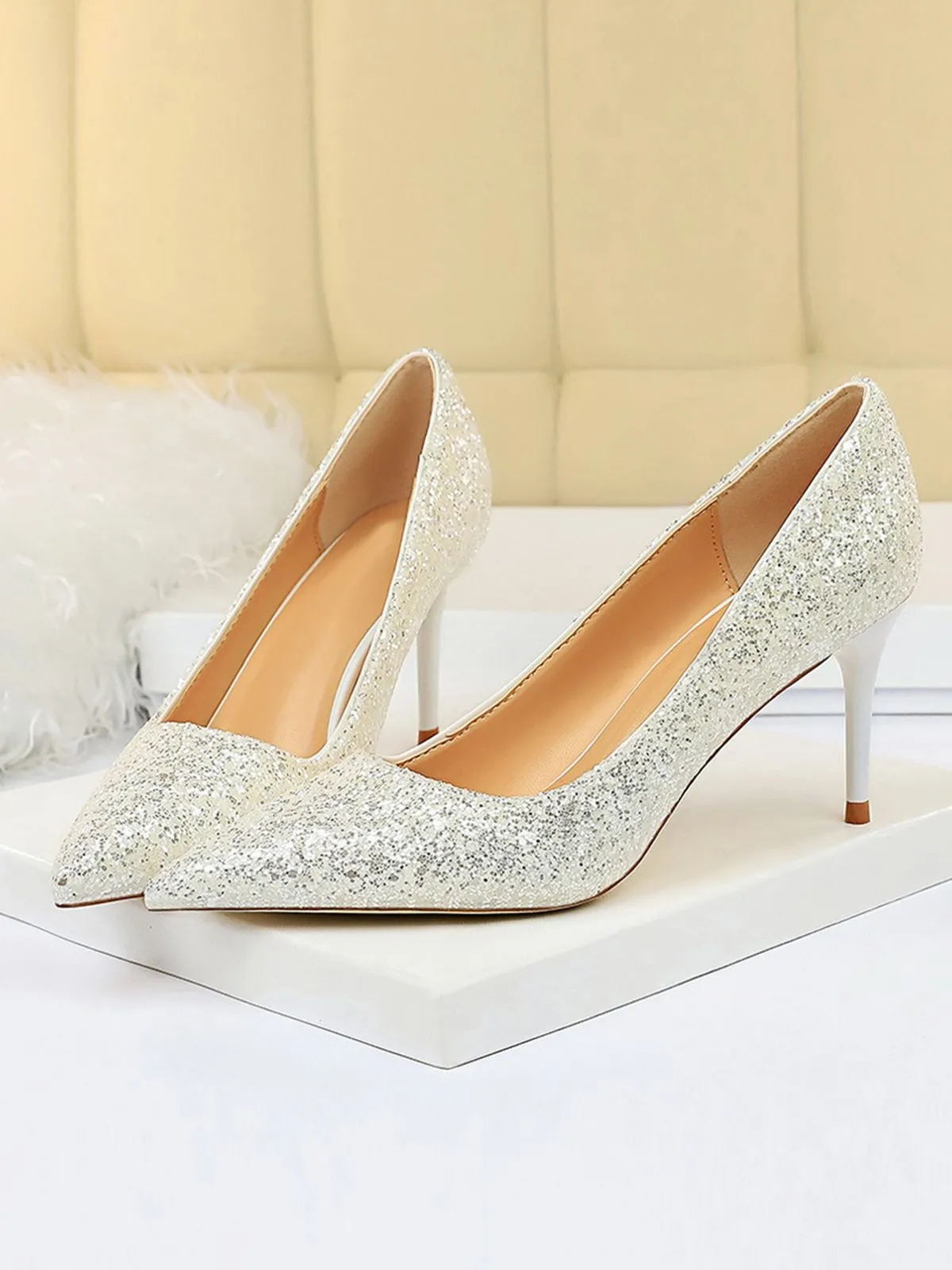 Pointed Toe Sequins Glitter High Heels Shoes