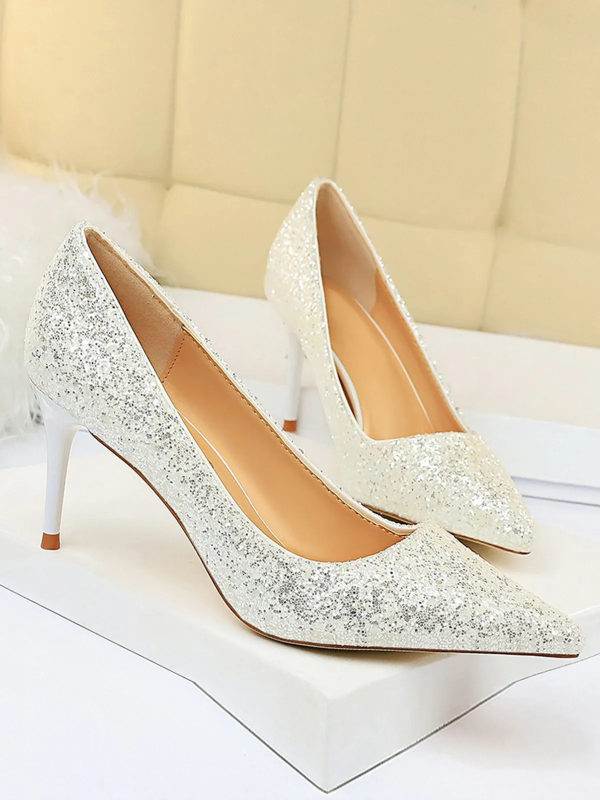 Pointed Toe Sequins Glitter High Heels Shoes