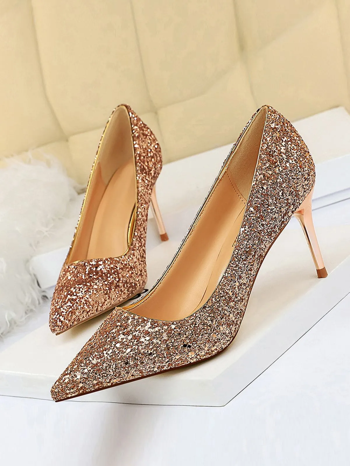 Pointed Toe Sequins Glitter High Heels Shoes