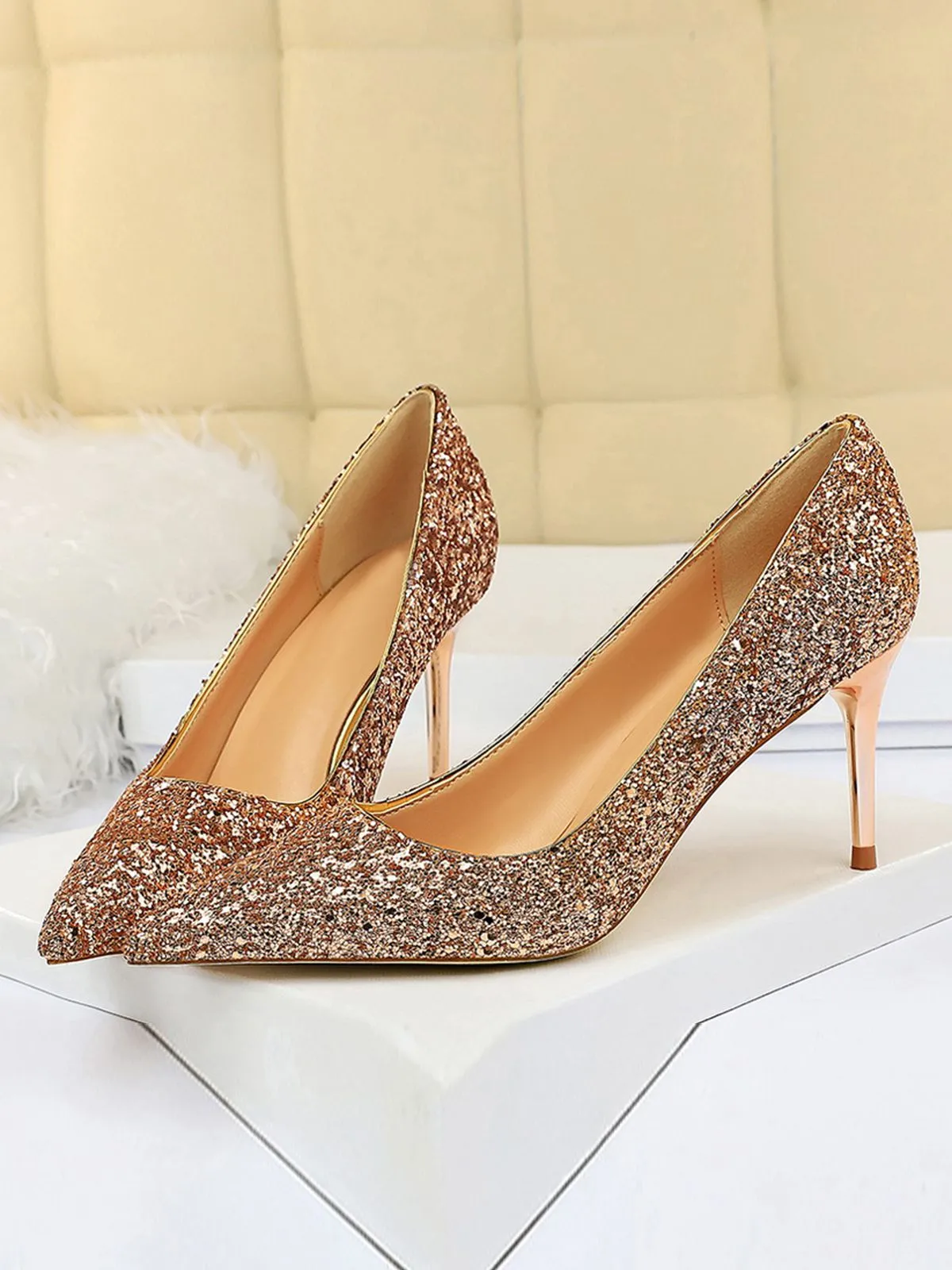 Pointed Toe Sequins Glitter High Heels Shoes