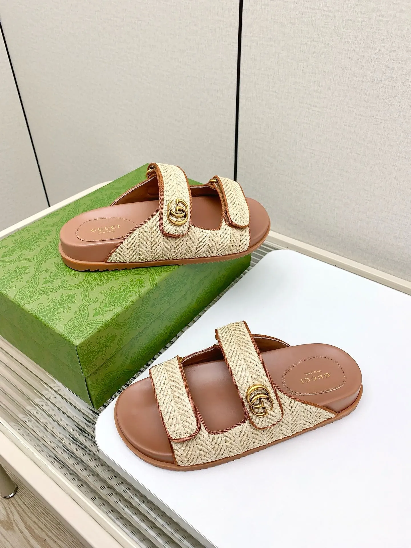 SE1387 Women's Sandal with Double G / Size5-11