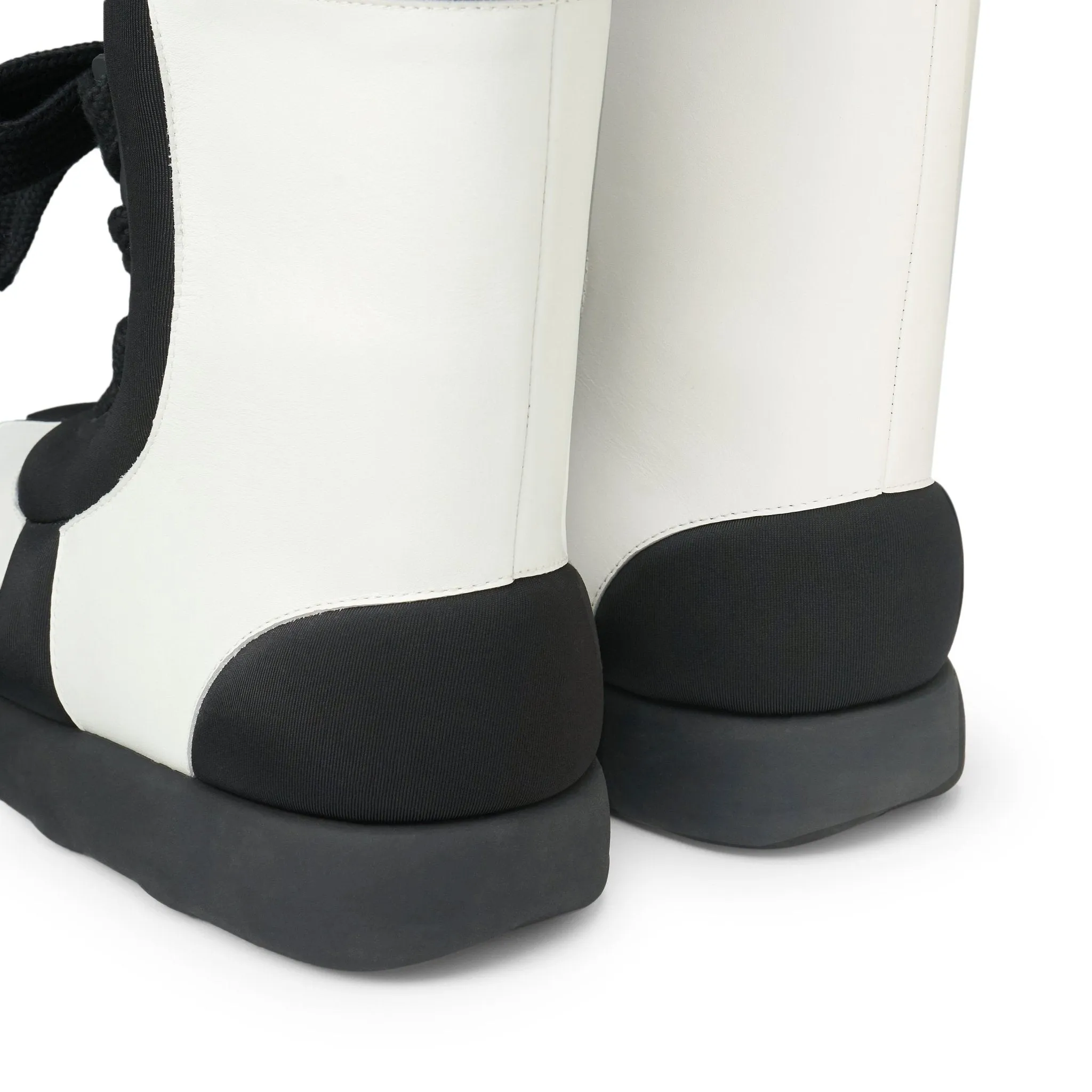 Stuffed Strap Bread Snow Boots In Black White